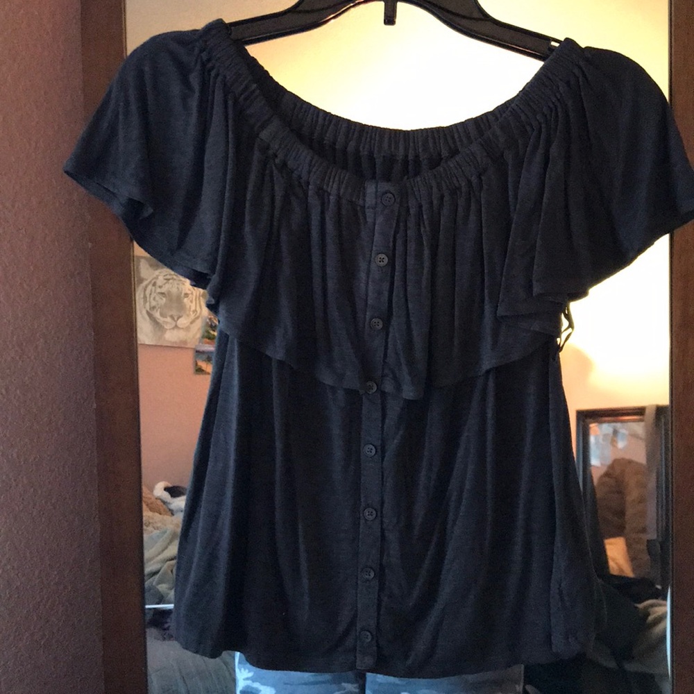 American Eagle off the shoulder top